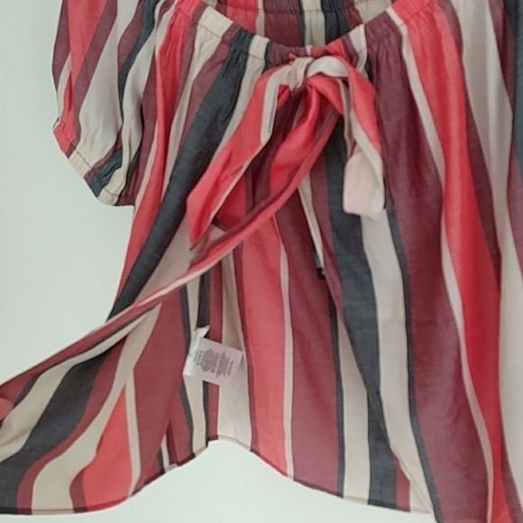 𝅺✨express striped off-the-shoulder bow tie back top - Picture 4 of 7